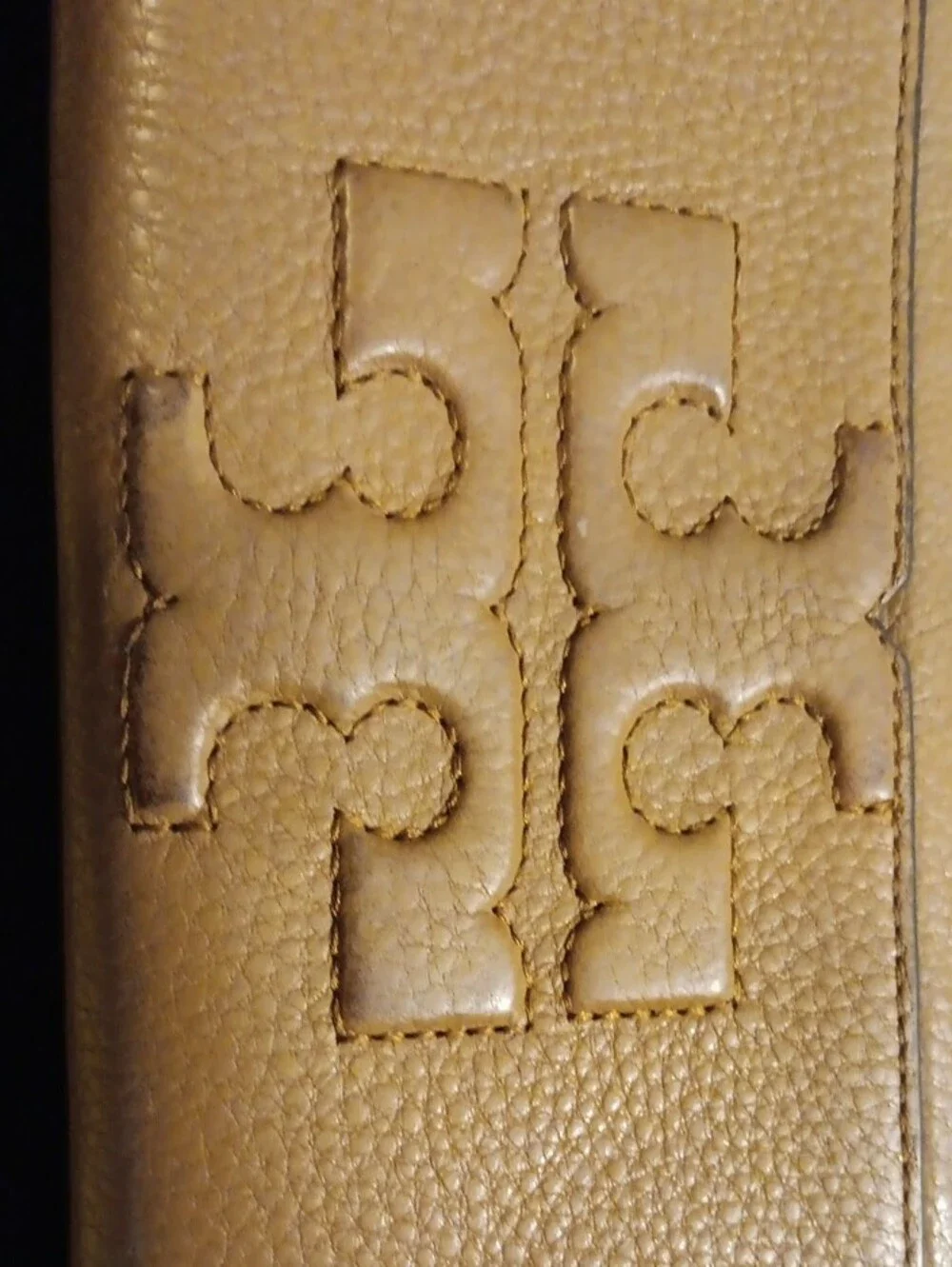 Tory Burch compact zip